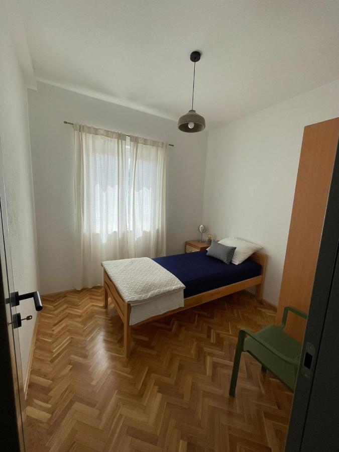 Apartment Capitano สลาทิเน ภายนอก รูปภาพ